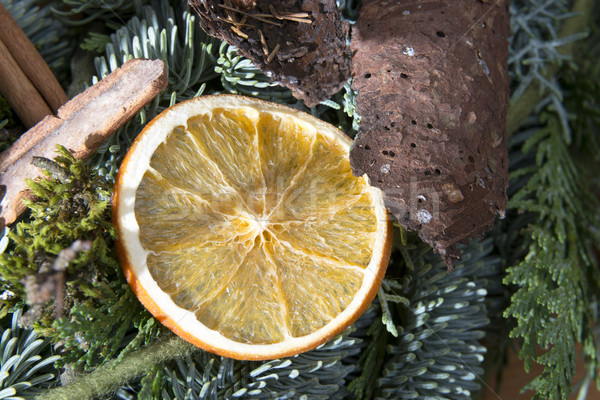 Pormenor tiro advento coroa secas fatia de laranja Foto stock © w20er