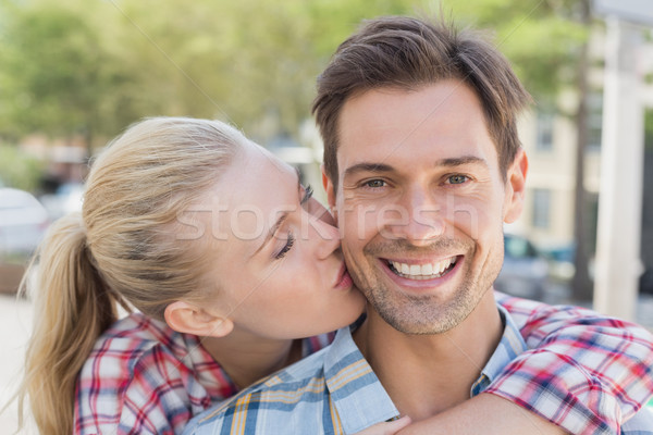 Stok fotoğraf: Genç · kalça · kadın · erkek · arkadaş · öpücük · yanak