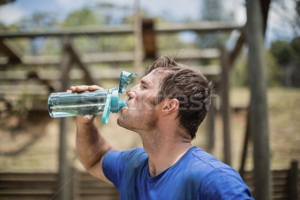 человека питьевая вода бутылку воды фитнес Сток-фото © wavebreak_media