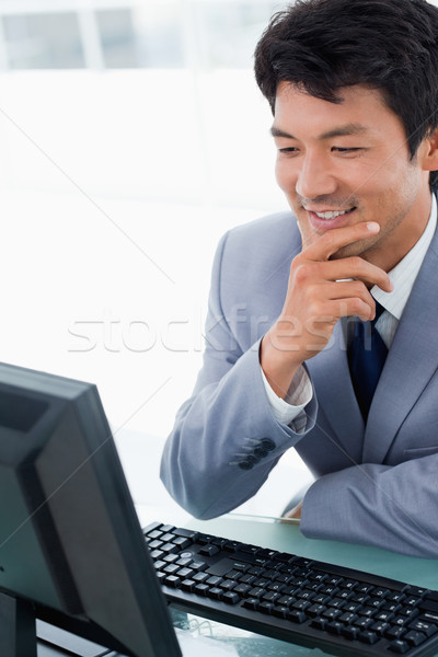 Portré mosolyog menedzser számítógéphasználat iroda üzlet Stock fotó © wavebreak_media