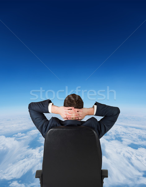 Bild Geschäftsmann Sitzung Stuhl blauer Himmel Stock foto © wavebreak_media