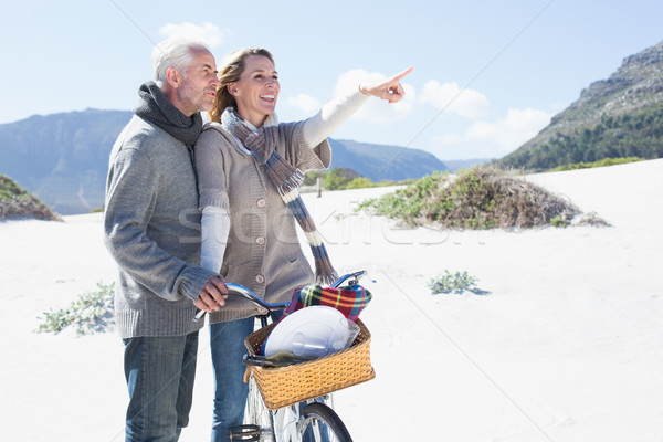 Stockfoto: Zorgeloos · paar · fiets · picknick · strand · heldere