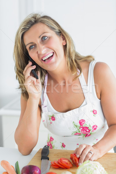 Nevet nő hív zöldségek konyha étel Stock fotó © wavebreak_media