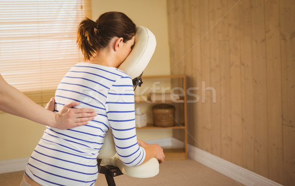 Foto stock: Mulher · jovem · massagem · cadeira · terapia · quarto · mulher