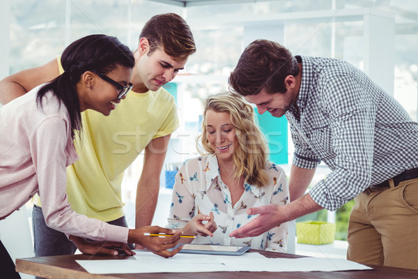 Kreative Business-Team arbeiten Tablet zusammen Stock foto © wavebreak_media