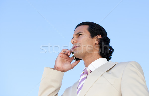 肖像 英俊 商人 手機 藍天 電話 商業照片 © wavebreak_media