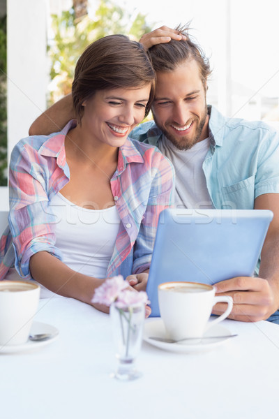 [[stock_photo]]: Heureux · couple · date · à · l'extérieur · café