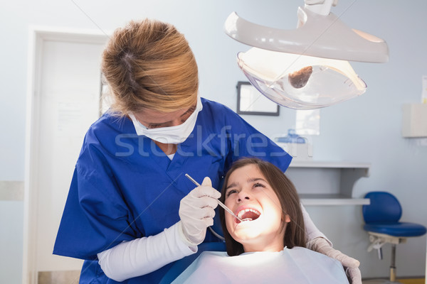 [[stock_photo]]: Dentiste · jeunes · patient · dentaires · clinique