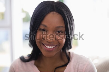 Portrait souriant jeune femme maison femme amour [[stock_photo]] © wavebreak_media