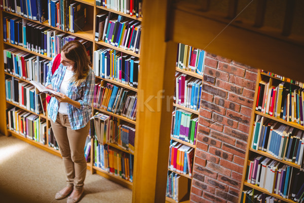Maturité étudiant bibliothèque Université femme collège [[stock_photo]] © wavebreak_media