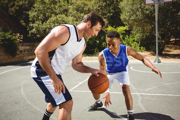 籃球 籃球場 黑色 / happy friends playing basketball