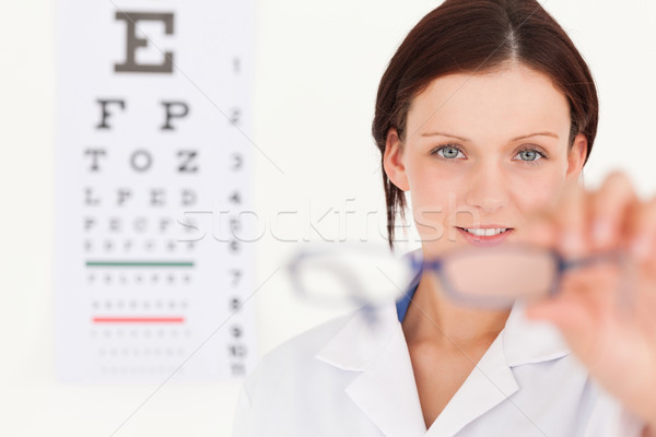 Weiblichen Optiker Sehtest Gläser Augen Stock foto © wavebreak_media