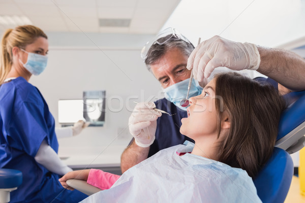 牙科醫生 檢查 年輕 病人 牙科 診所 商業照片 © wavebreak_media