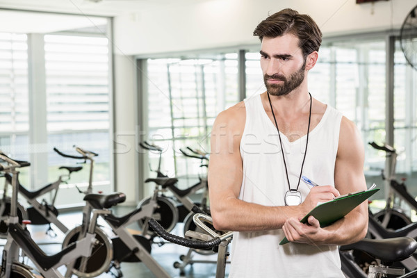 Ernst Ausbilder schriftlich Zwischenablage Fitnessstudio Sport Stock foto © wavebreak_media