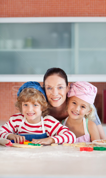 母親 子供 女性 家族 食品 ストックフォト © wavebreak_media