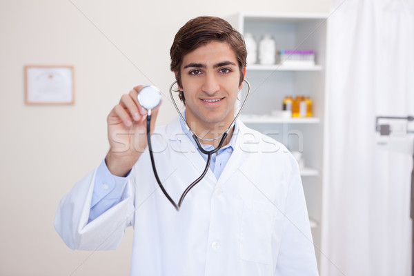 Giovani medico di sesso maschile stetoscopio salute medicina lavoro Foto d'archivio © wavebreak_media