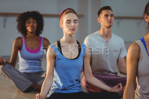 Foto d'archivio: Persone · gruppo · yoga · fitness · studio · esercizio