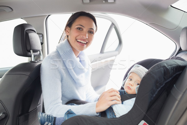 Madre bebé coche asiento carretera retrato Foto stock © wavebreak_media