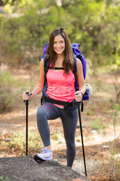 Jeunes heureux jogger regarder caméra nature [[stock_photo]] © wavebreak_media