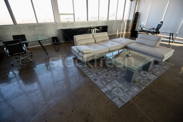 Wnętrza nowoczesne biuro pusty szkła Zdjęcia stock © wavebreak_media