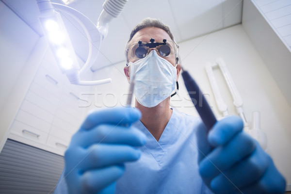 Zahnärztliche Assistent halten Tool Klinik Mann Stock foto © wavebreak_media
