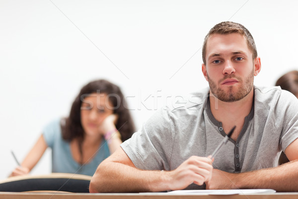 Stock foto: Lächelnd · gut · aussehend · Studenten · Sitzung · Amphitheater · Bildung