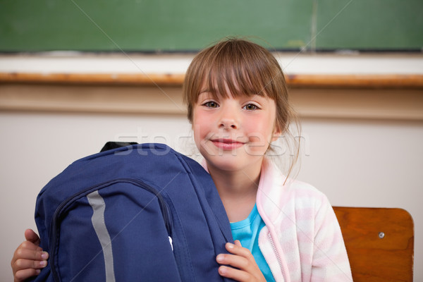 Gelukkig schoolmeisje poseren zak klas meisje Stockfoto © wavebreak_media