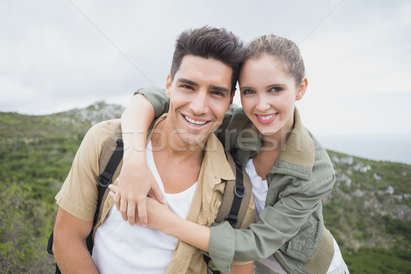 徒步旅行 情侶 常設 山 地形 肖像 商業照片 © wavebreak_media