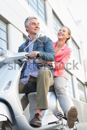 Foto stock: Avó · neta · sorridente · cozinha · mulher · menina