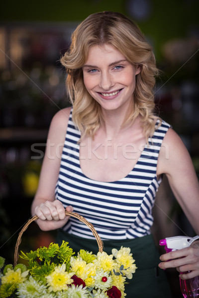 Foto stock: Feminino · água · flores · retrato · sorridente