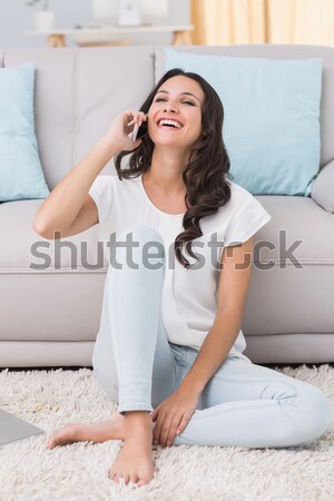 Stockfoto: Goed · kijken · vrouwelijke · ontspannen · laptop · slaapkamer · huis