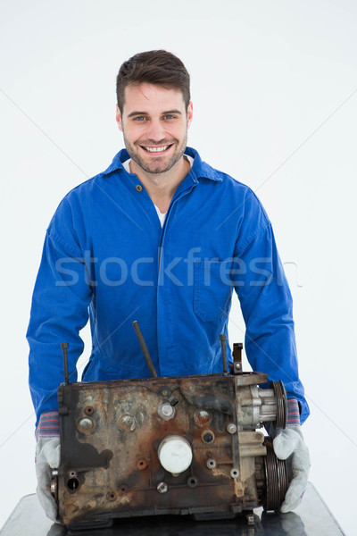 Uśmiechnięty mężczyzna stary samochód silnika portret Zdjęcia stock © wavebreak_media