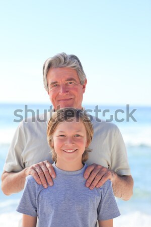 Foto stock: Avô · neto · praia · céu · água · sorrir