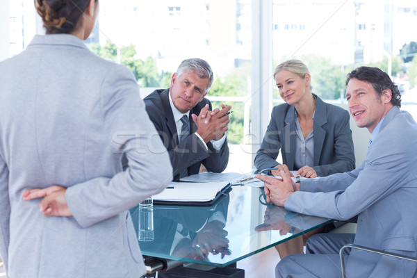 Mujer de negocios dedos detrás atrás oficina mujer Foto stock © wavebreak_media