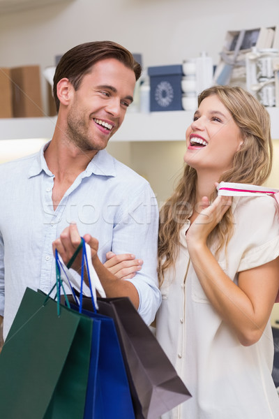 Szczęśliwy para uśmiechnięty człowiek kobiet klienta Zdjęcia stock © wavebreak_media