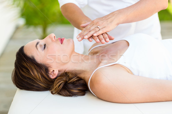 Higgadt nő reiki kezelés gyógyfürdő bőr Stock fotó © wavebreak_media