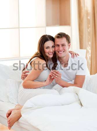 Erfreut Paar mit Laptop Bett Liebe Mann Stock foto © wavebreak_media