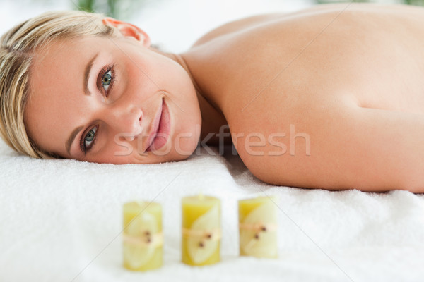 Stock foto: Lächelnde · Frau · Massage · Wellness · Zentrum · Gesicht