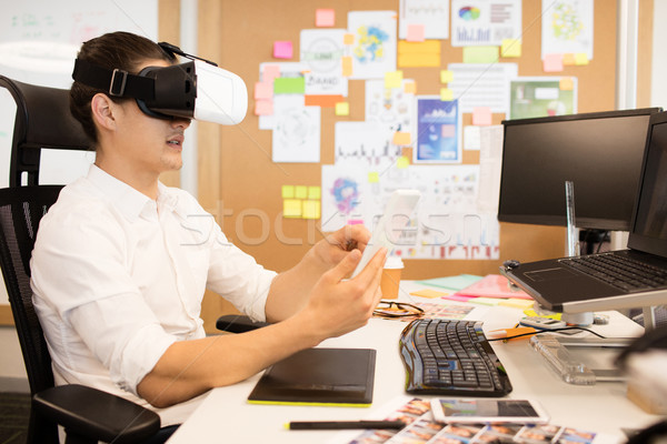Mann tragen Gläser kreative Büro digitalen Stock foto © wavebreak_media
