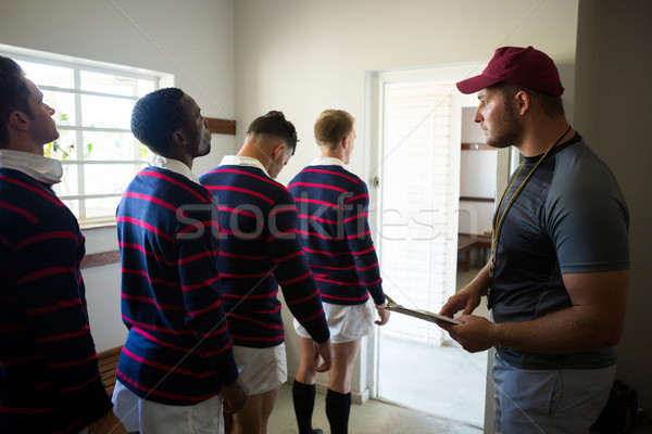 Trainer schauen Rugby Spieler stehen Stock foto © wavebreak_media