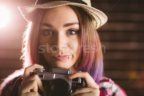 Portrait femme mur de briques beauté [[stock_photo]] © wavebreak_media