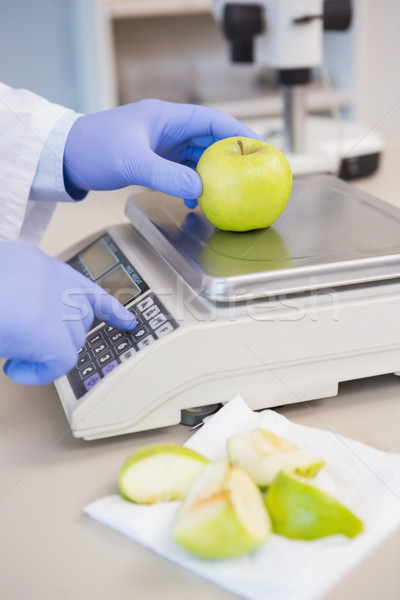 Сток-фото: ученого · яблоко · лаборатория · таблице · плодов · Весы