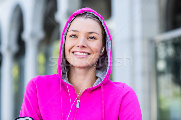 Stock fotó: Portré · nő · visel · rózsaszín · kabát · fejhallgató
