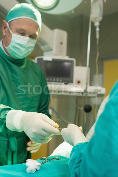 Sebész tart szike operáció sebészi szoba Stock fotó © wavebreak_media