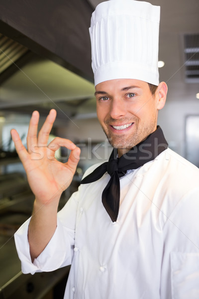 Mosolyog férfi szakács gesztikulál oké felirat Stock fotó © wavebreak_media