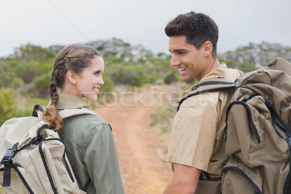 Stockfoto: Wandelen · paar · lopen · berg · terrein · achteraanzicht