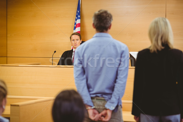 Verbrecher warten Gericht Zimmer Recht amerikanische Flagge Stock foto © wavebreak_media