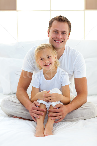 [[stock_photo]]: Père · petite · fille · séance · lit · maison