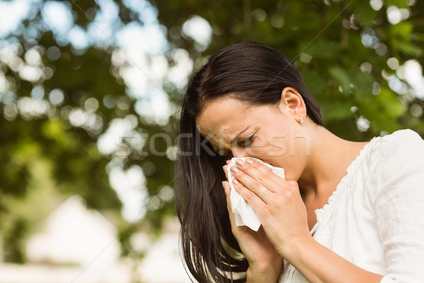 Stockfoto: Ziek · brunette · blazen · neus · park · mode · zon