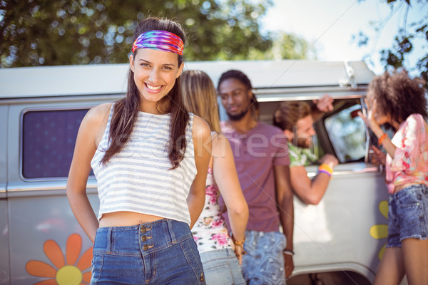 Hipszterek akasztás ki lakókocsi furgon zenei fesztivál Stock fotó © wavebreak_media